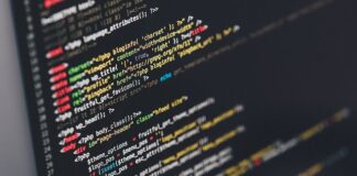 Czym różni się oprogramowanie od programu komputerowego?